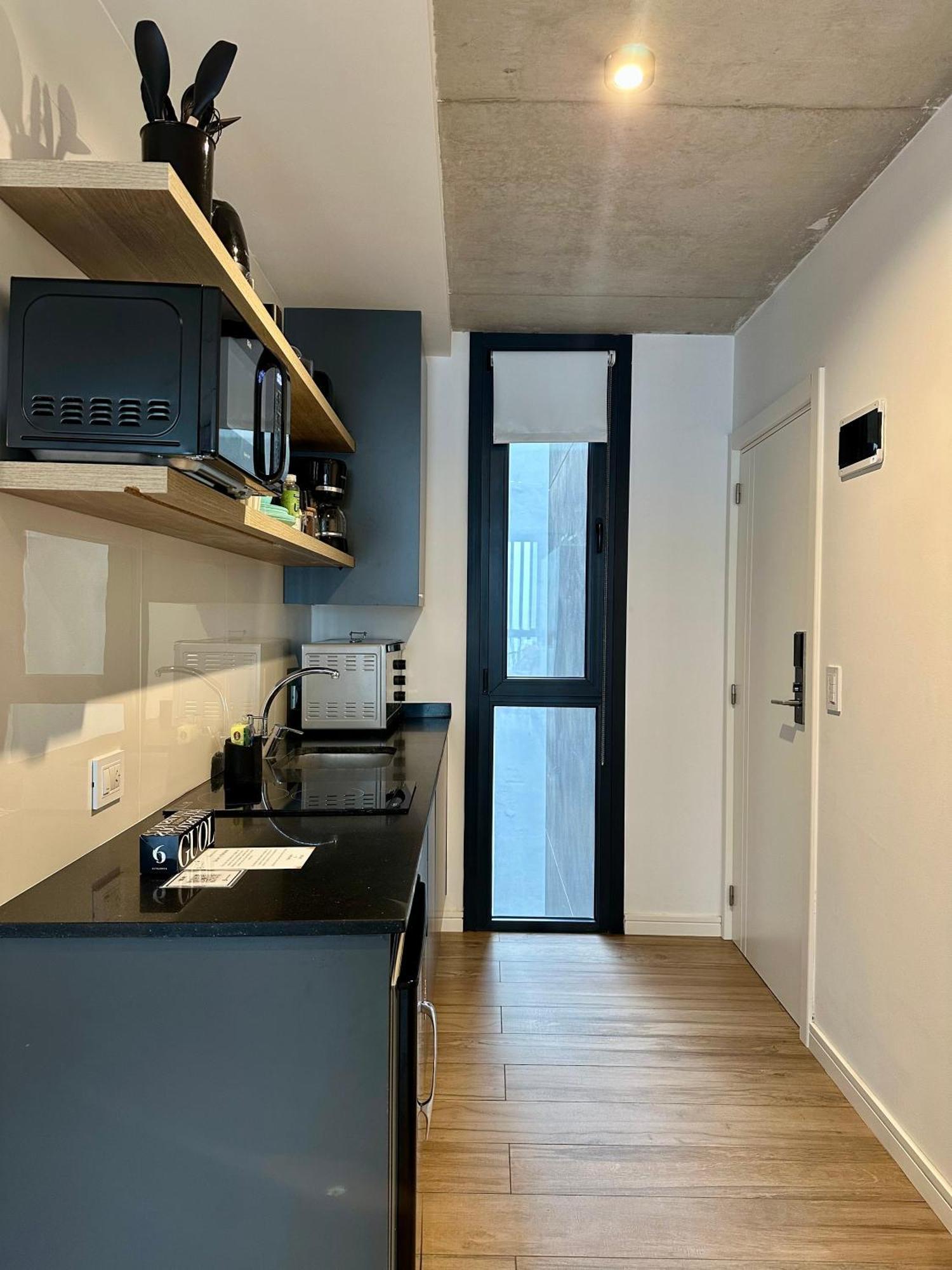 Estudio A Estrenar - Calmares Tiny *
